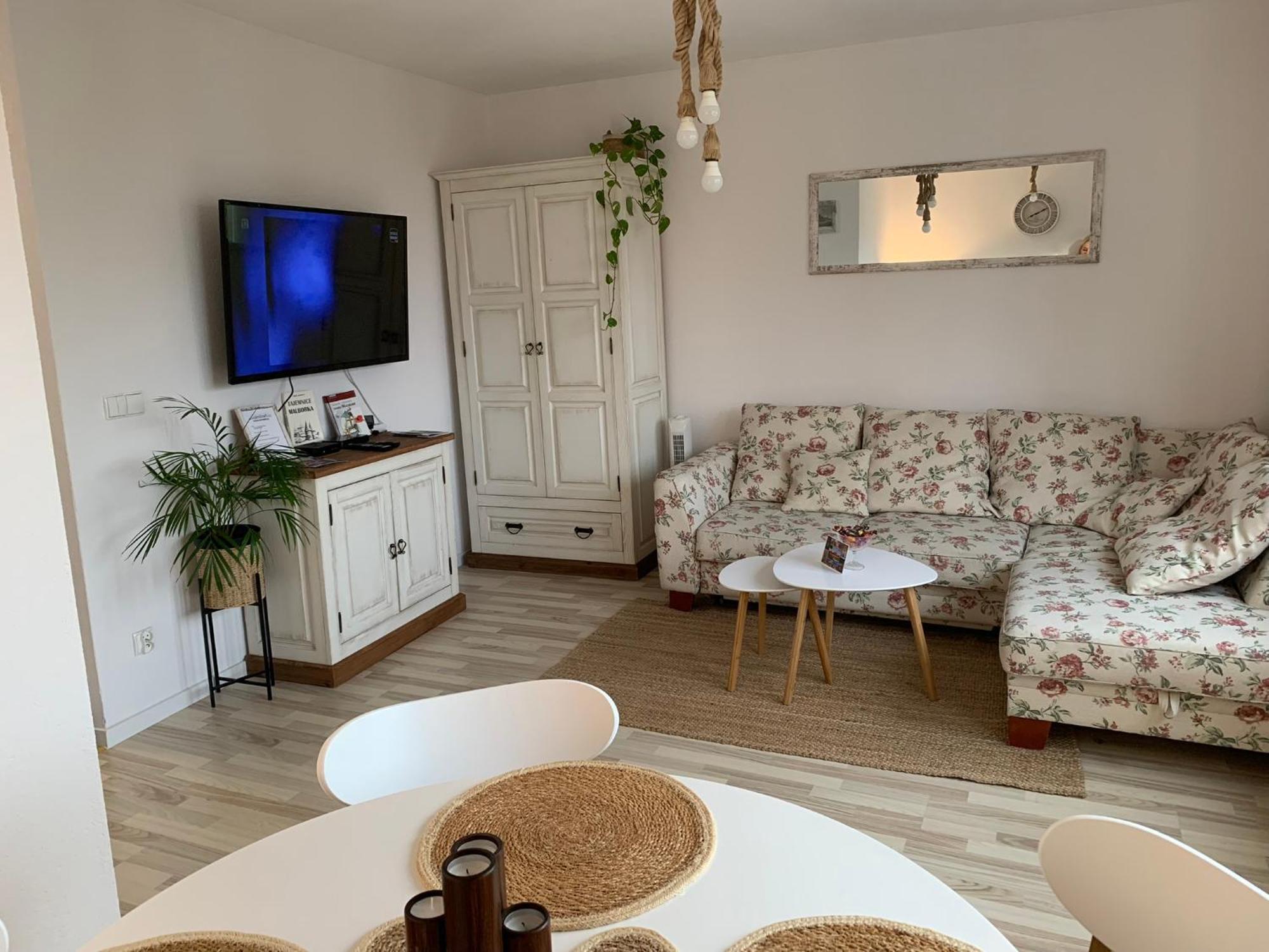 Widok Zamku O Poranku Appartement Malbork Buitenkant foto